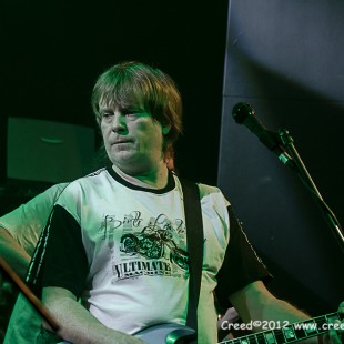 099 Tři sestry